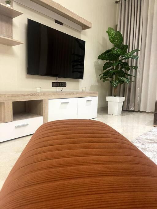 Charming New Large Luxurious Apartment. Tanca Dış mekan fotoğraf